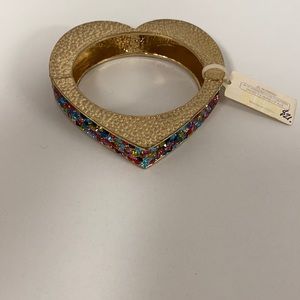 Heart shaped multicolored stones bracelet